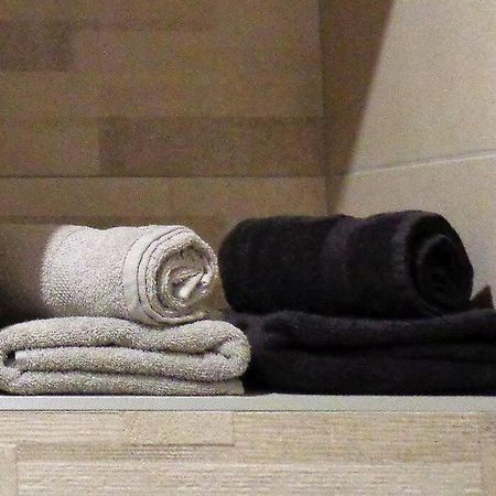 Appartement Hestia F1 Bis + Terrasse Hyper Centre Лон-ле-Соньє Екстер'єр фото