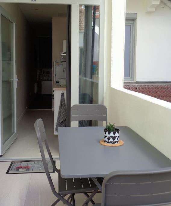 Appartement Hestia F1 Bis + Terrasse Hyper Centre Лон-ле-Соньє Екстер'єр фото